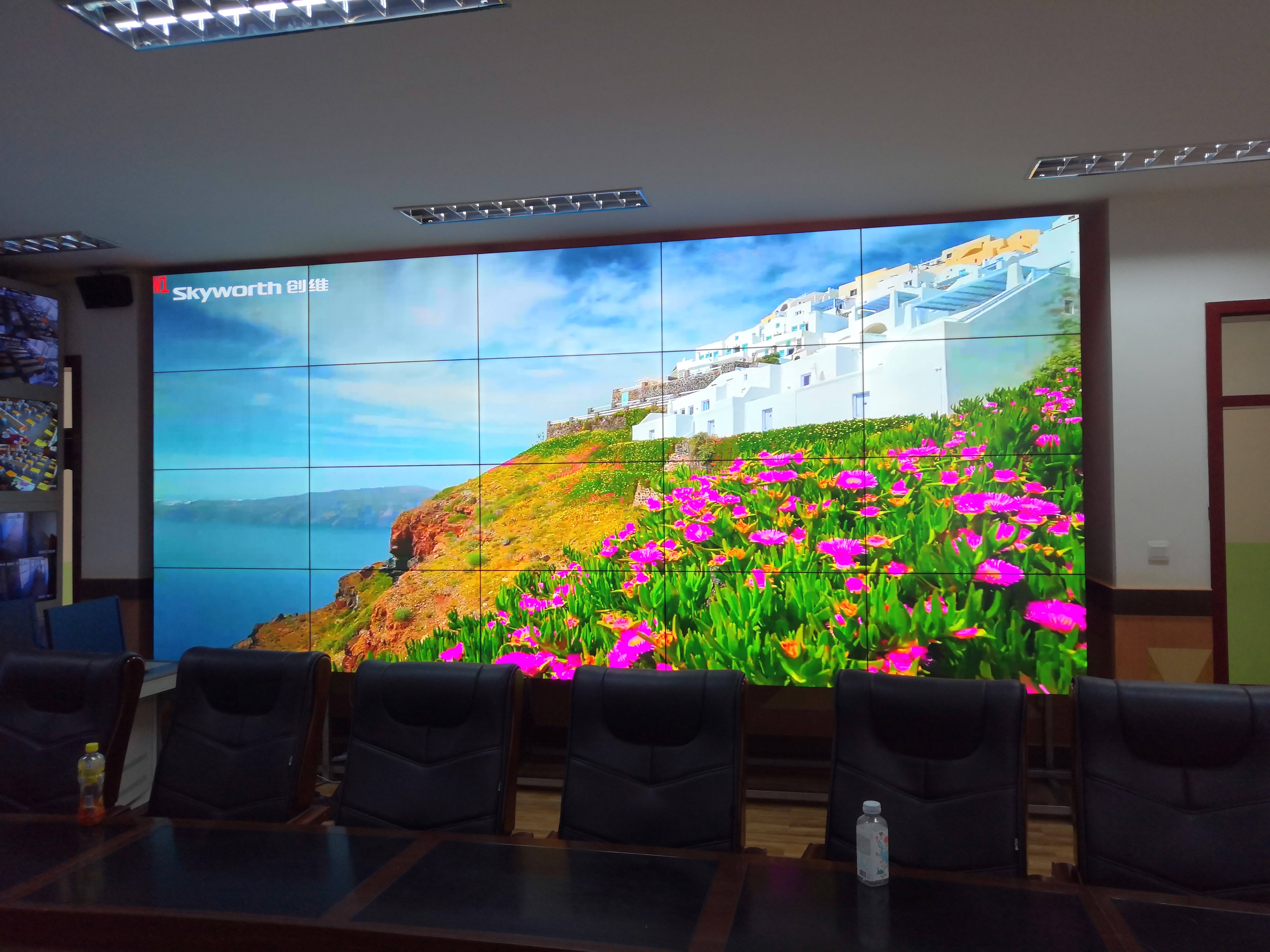 醫(yī)院掛號大廳裝LED屏后，投訴率下降40%！排隊叫號屏的隱藏管理哲學(xué)”